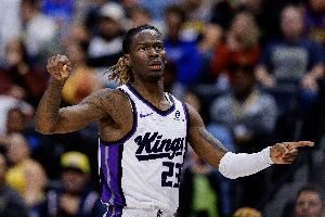  球迷高呼上自己！基翁·埃利斯：这是球迷们纯粹的爱 我爱他们