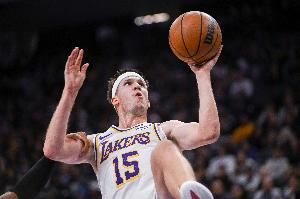  里夫斯：你不想在第12场就发挥最佳水平 要把巅峰状态留到赛季末